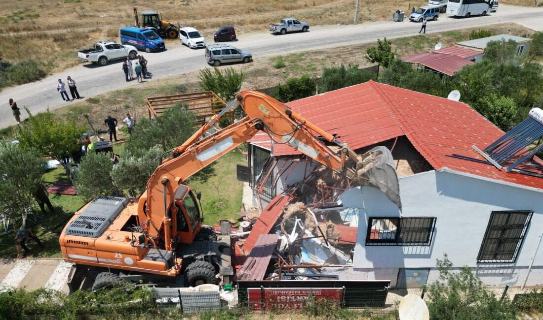 Seferihisar Belediyesi, ruhsatsız ve