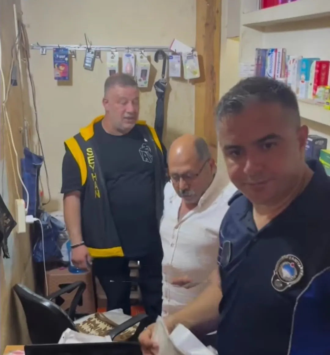 Ayakkabıcıda Kaçak İlaç Operasyonu: Binlerce İlaç Ele Geçirildi
