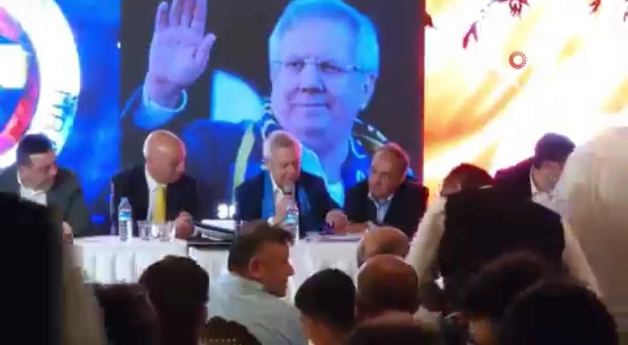 Aziz Yıldırım’dan Acun Ilıcalı’ya Sert Tepki: “Kaşınıyor, Kaşınmasın”