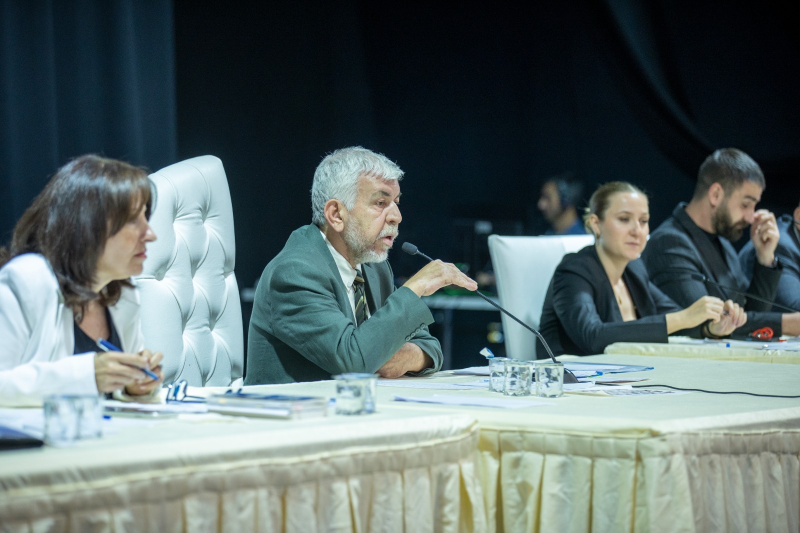 Konak Belediye Meclisi haziran ayı ilk oturumunu gerçekleştirdi