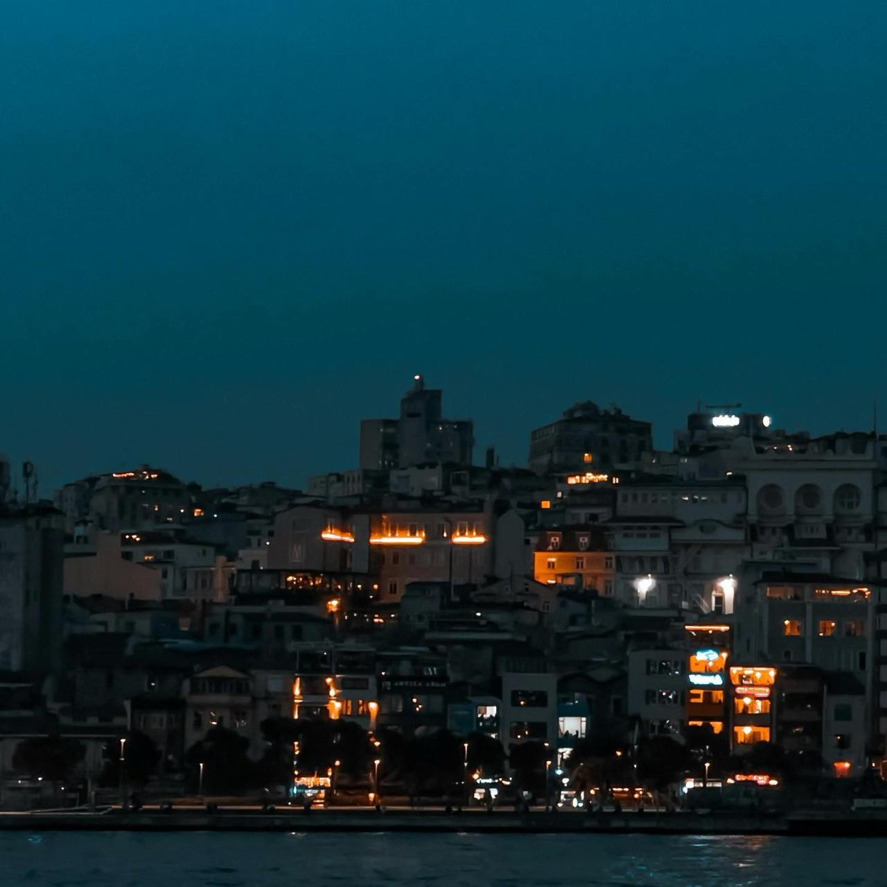 CHP'nin Işık Açıp Kapatma Eylemi Ses Getirmedi