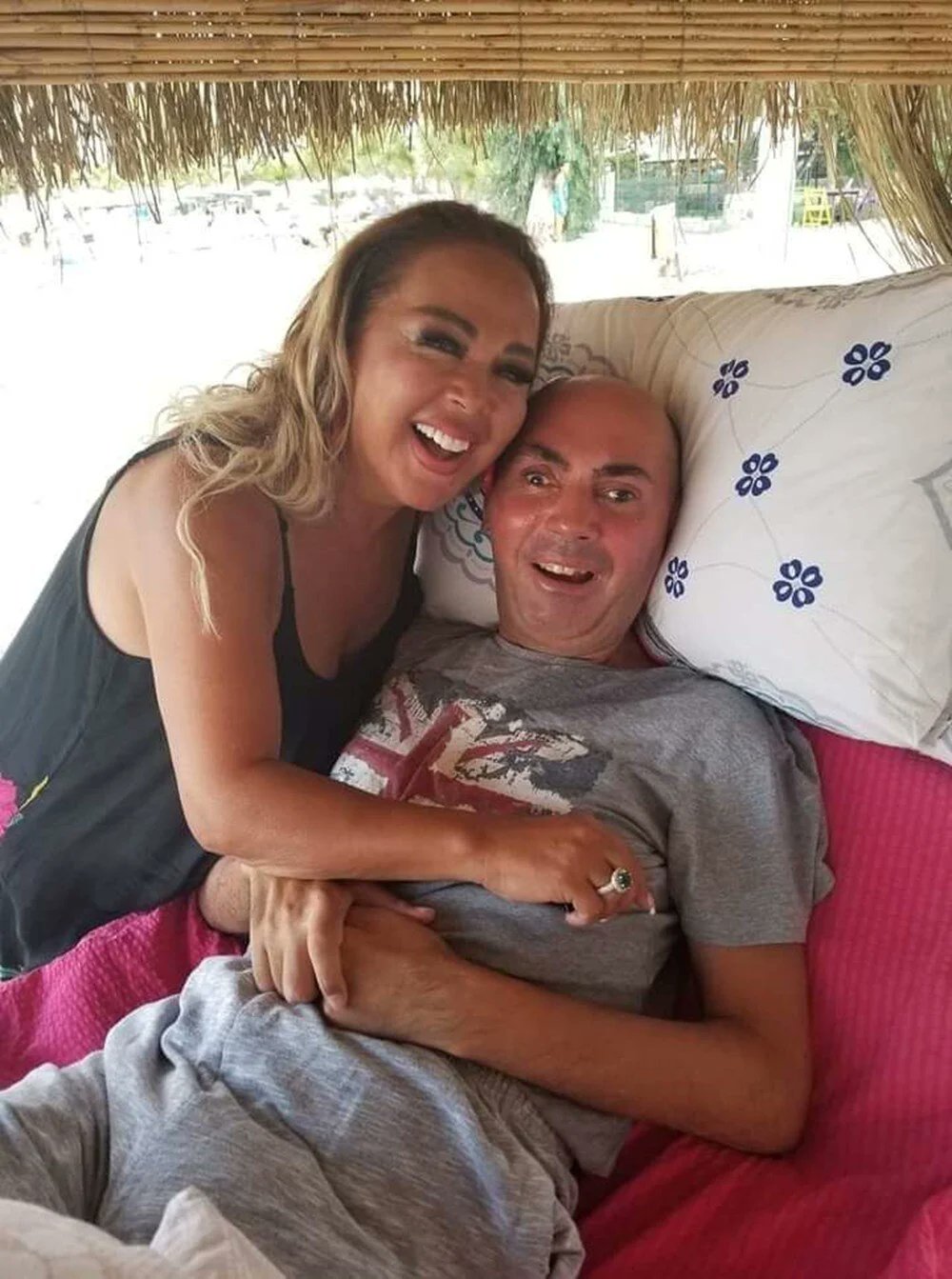 Safiye Soyman'ın Oğlu Harun Akaröz Hayatını Kaybetti