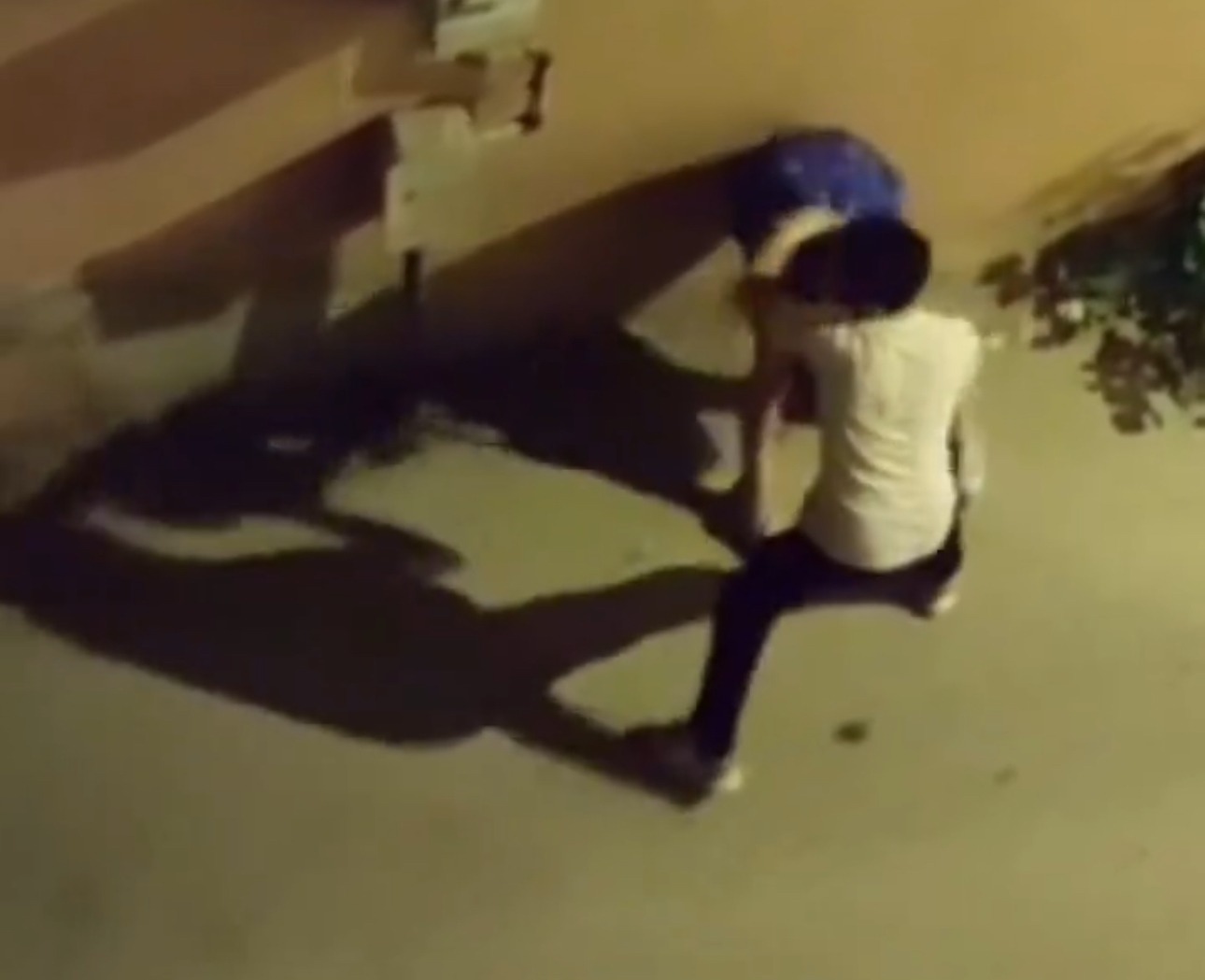 Kavgayı Ayırayım Derken Boğazından Bıçakladı