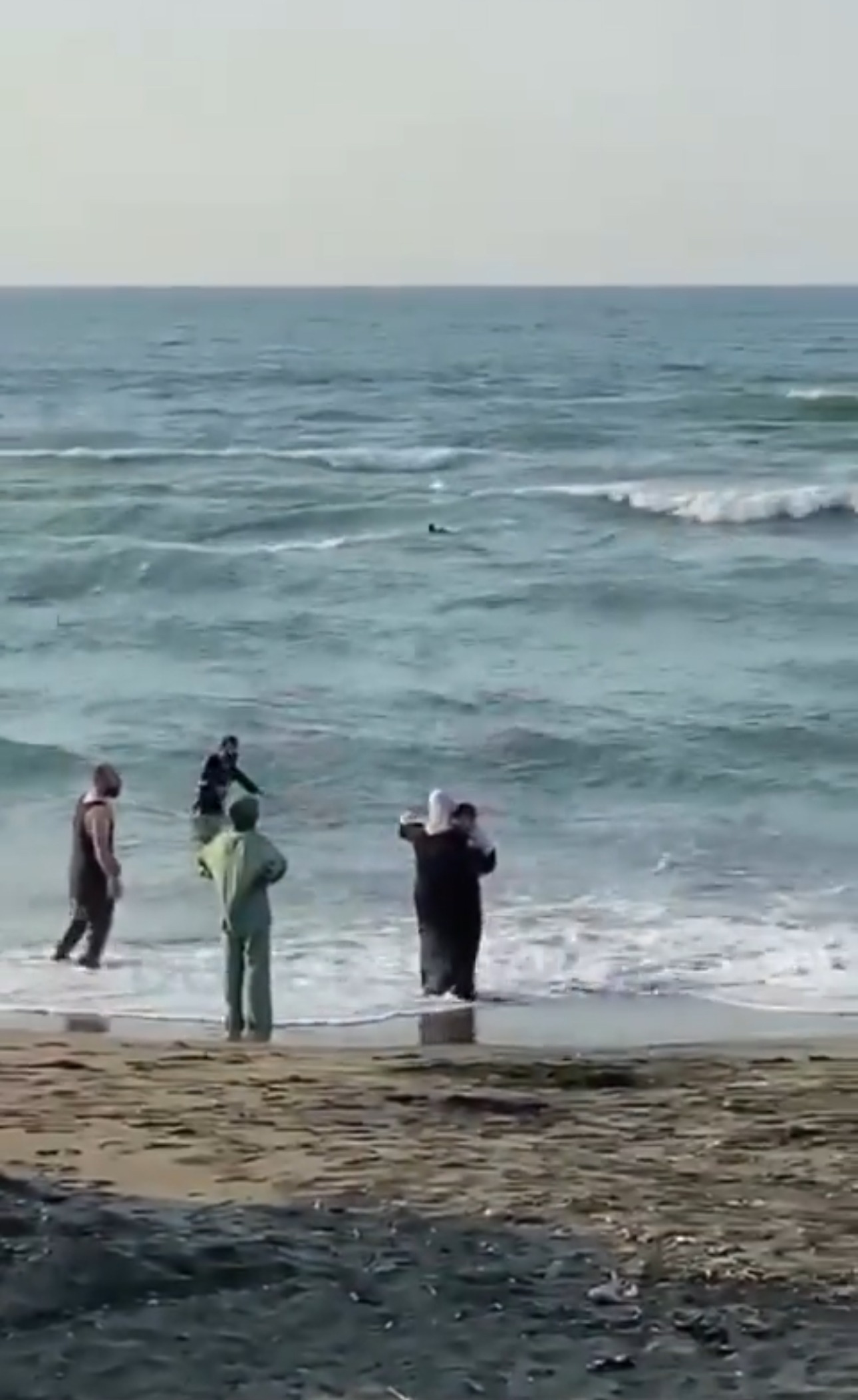 Dalgalı Denizde Tehlike