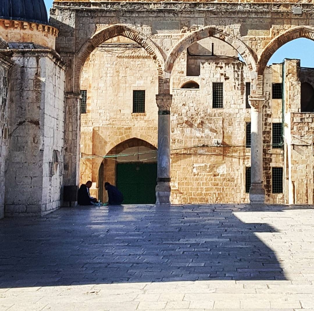 BİZ, GAYBA İNANANLAR