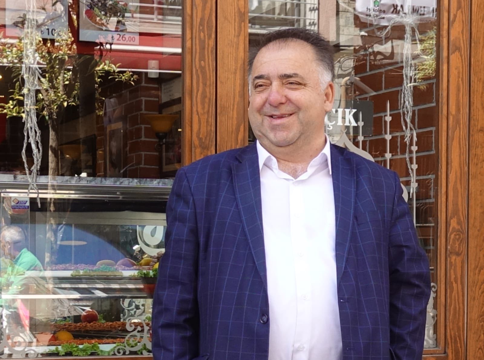 Hababam Sınıfı'nın "Bacaksız"ı Tuncay Akça 60 Yaşında Hayatını Kaybetti