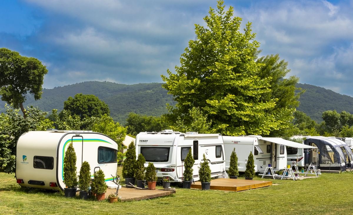 Kamp Alanları ve Karavan Parklarına Yönelik Düzenleme Resmi Gazete’de Yayımlandı