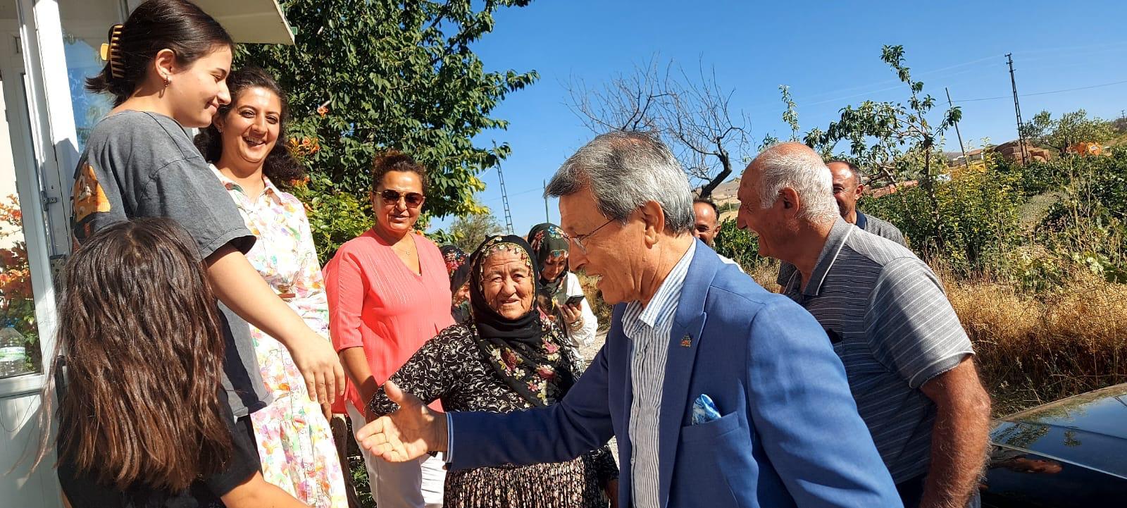 KUTLU PARTİ GENEL BAŞKANI HALAÇOĞLU HACIBEKTAŞ’TA BİRLİK VE BERABERLİK MESAJLARI VERDİ