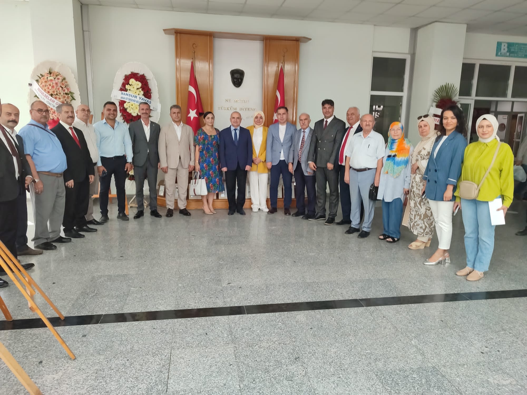 KURUMUŞ ÇİÇEKLER KIRIKKALEDE AÇTI