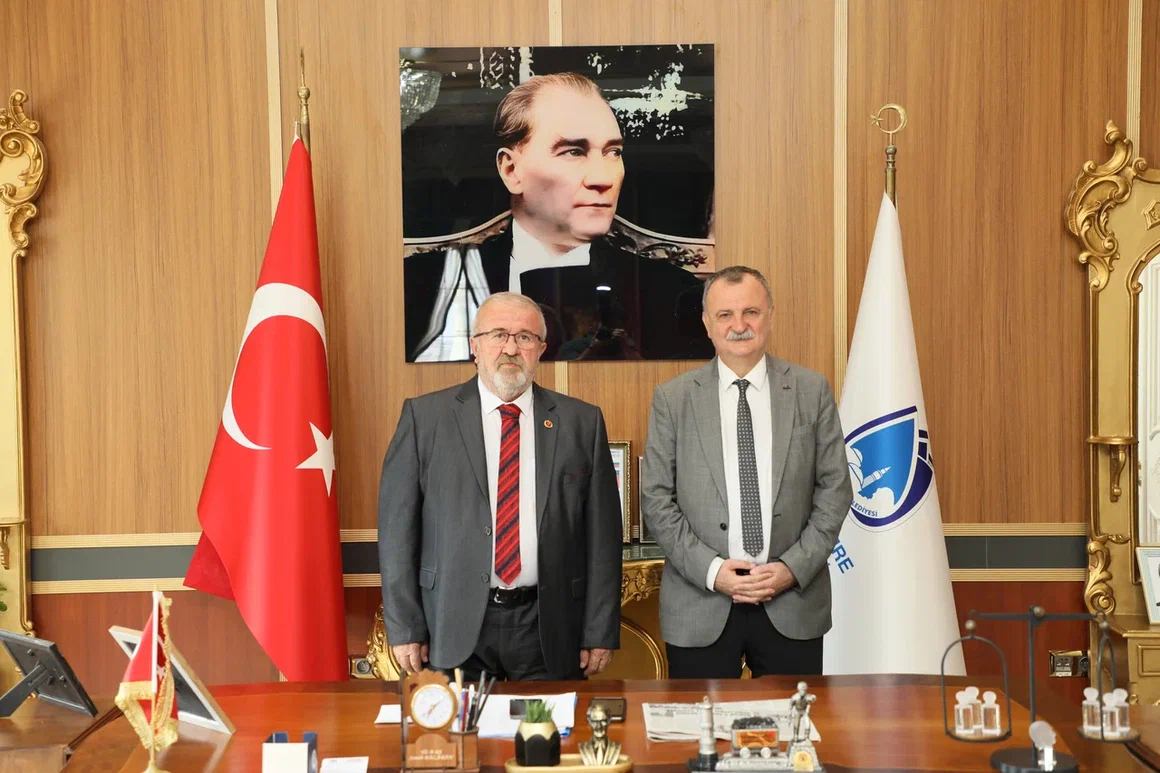 YUNUSEMRE BELEDİYE BAŞKANI SEMİH BALABAN;     ‘VEREMEYECEĞİMİZ HİÇBİR HESAP YOK’