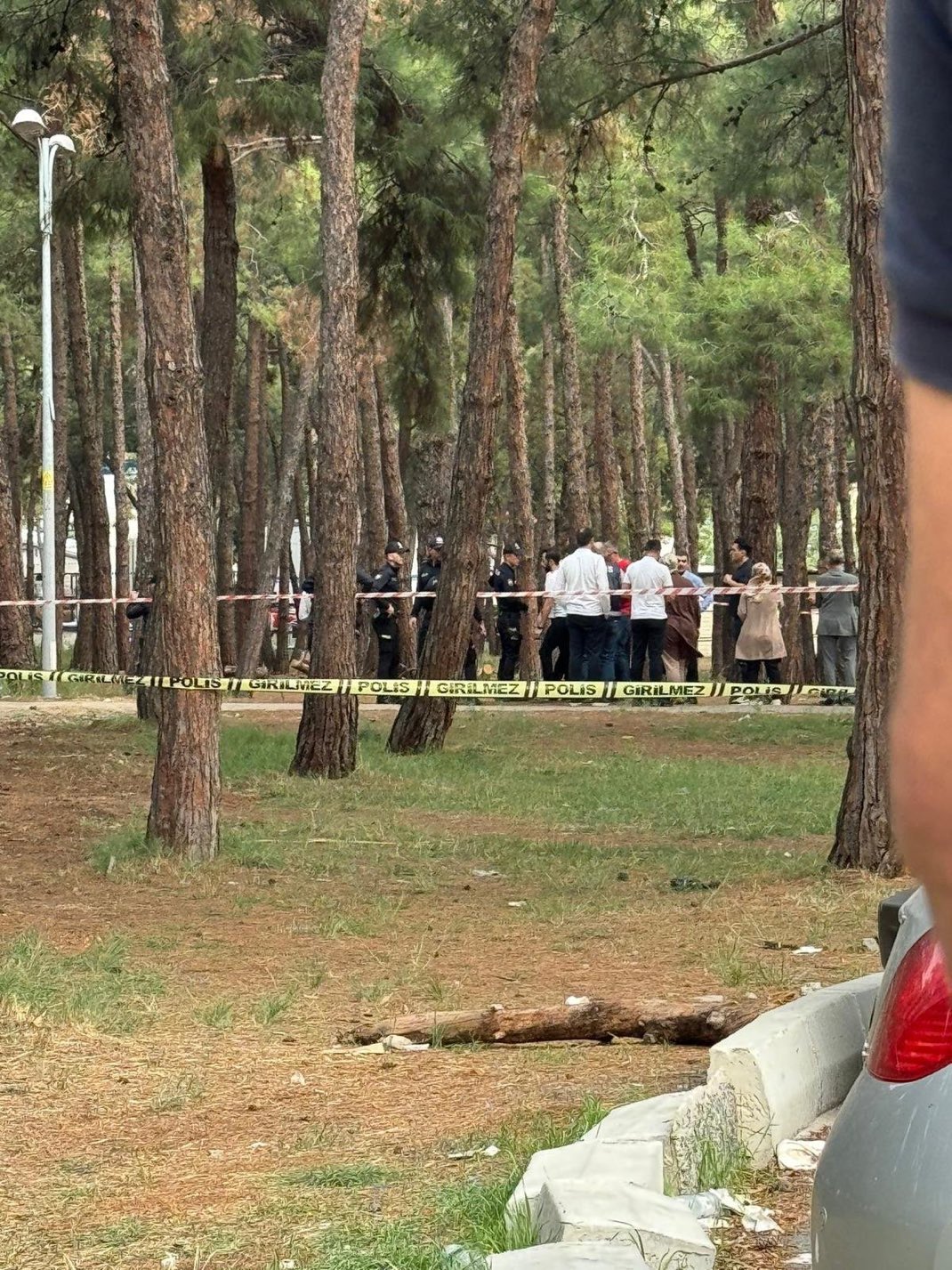 Bakırköy'de Kan Donduran Cinayet: Eşini Öldürüp İntihar Etti