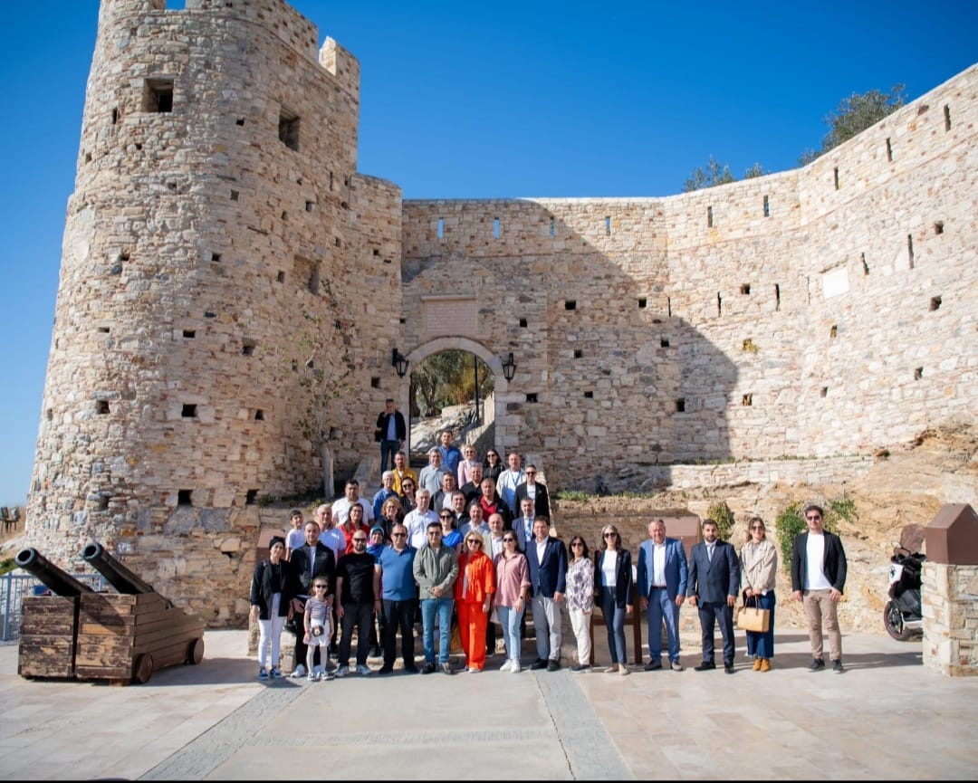 Kuşadası Belediyesi, kurucu üyesi olduğu Doğal Şehirler Birliği Ekim ayı Olağan Meclis Toplantısı’na ev sahipliği yaptı.