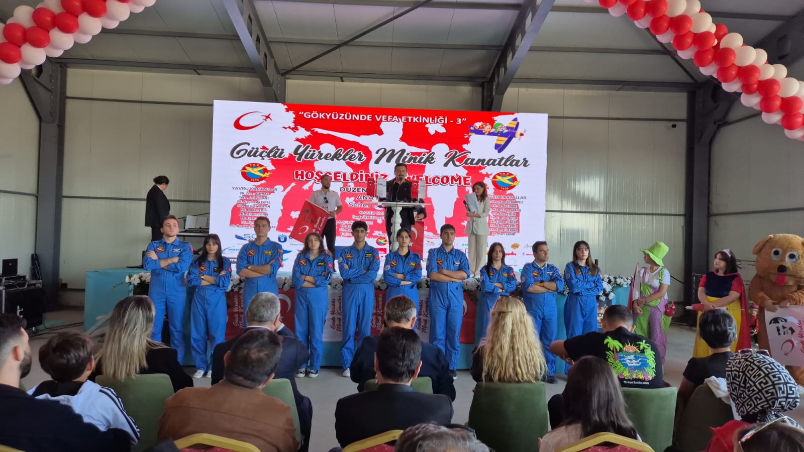 Gökyüzünde Birleşen Yürekler: Şehit ve Gazi Çocukları ile Paralimpik Sporcular Ankara Semalarında