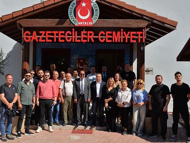 ANTALYA İL EMNİYET MÜDÜRÜ İLKER ARSLAN’DAN GAZETECİLER CEMİYETİNE ZİYARET