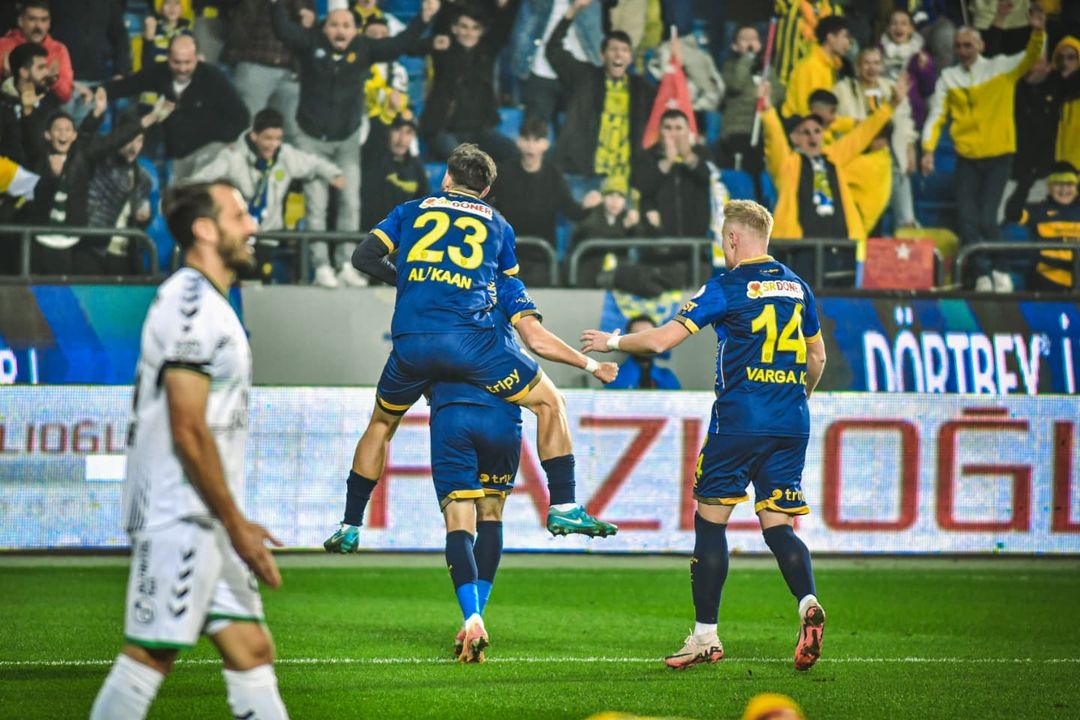 *TEŞEKKÜRLER BÜYÜK ANKARAGÜCÜ TARAFTARI;*