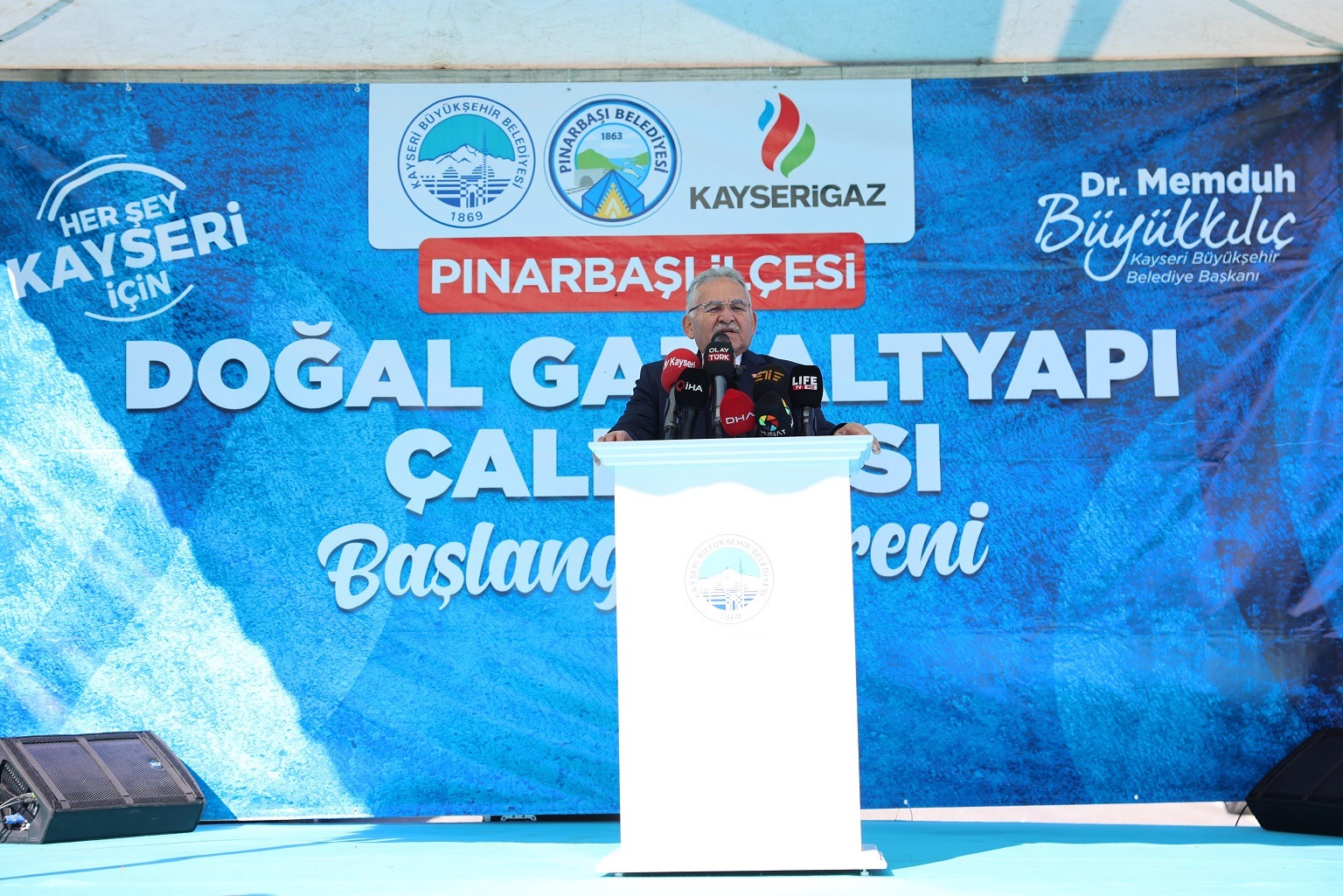 Kayseri Büyükşehir Belediye Başkanı Dr. Memduh Büyükkılıç’ın yoğun çabalarıyla kentin 16 ilçesi bir bir doğal gazla buluştu.