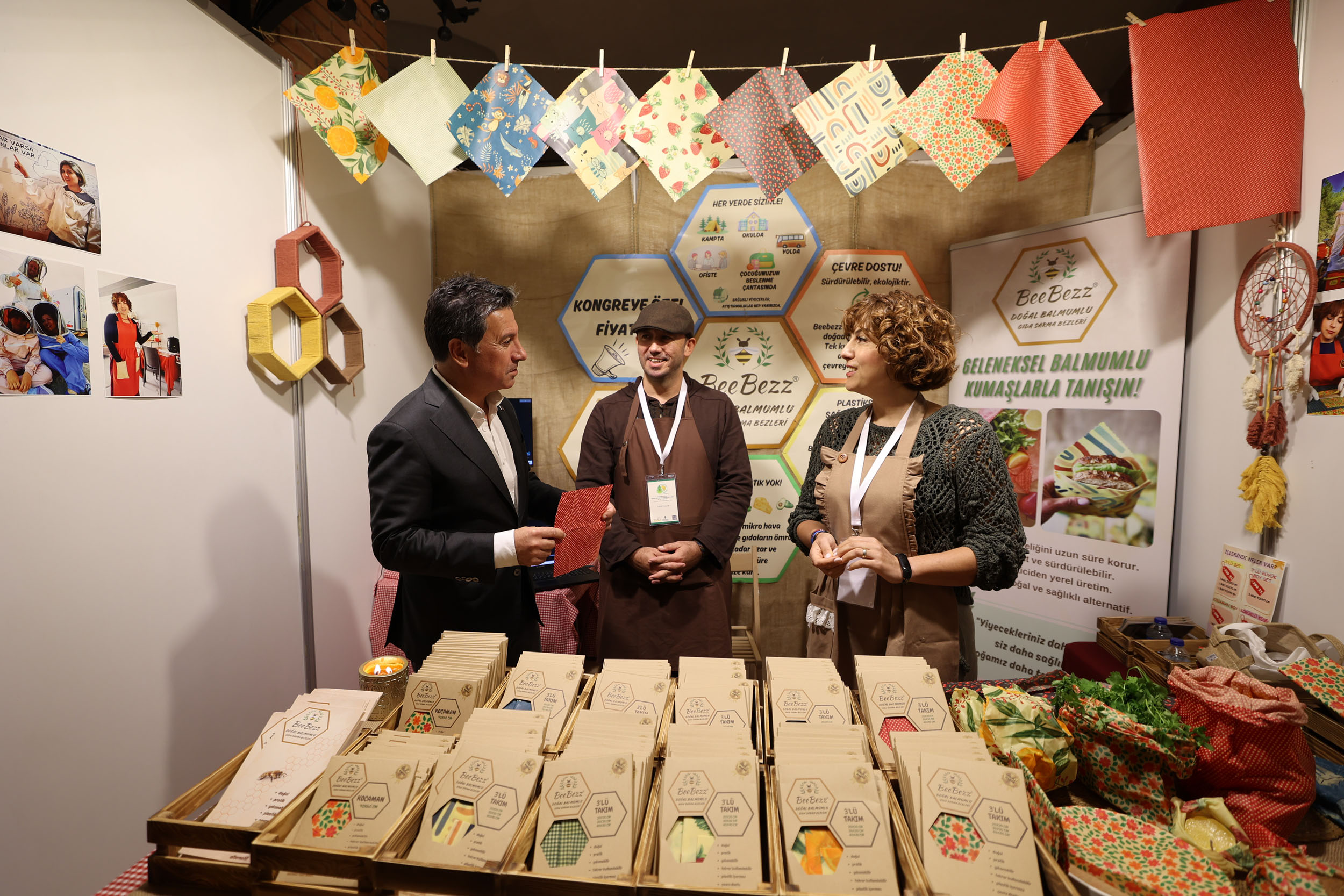 8. Uluslararası Muğla Arıcılık ve Çam Balı Kongresi Marmaris’te gerçekleştirildi.