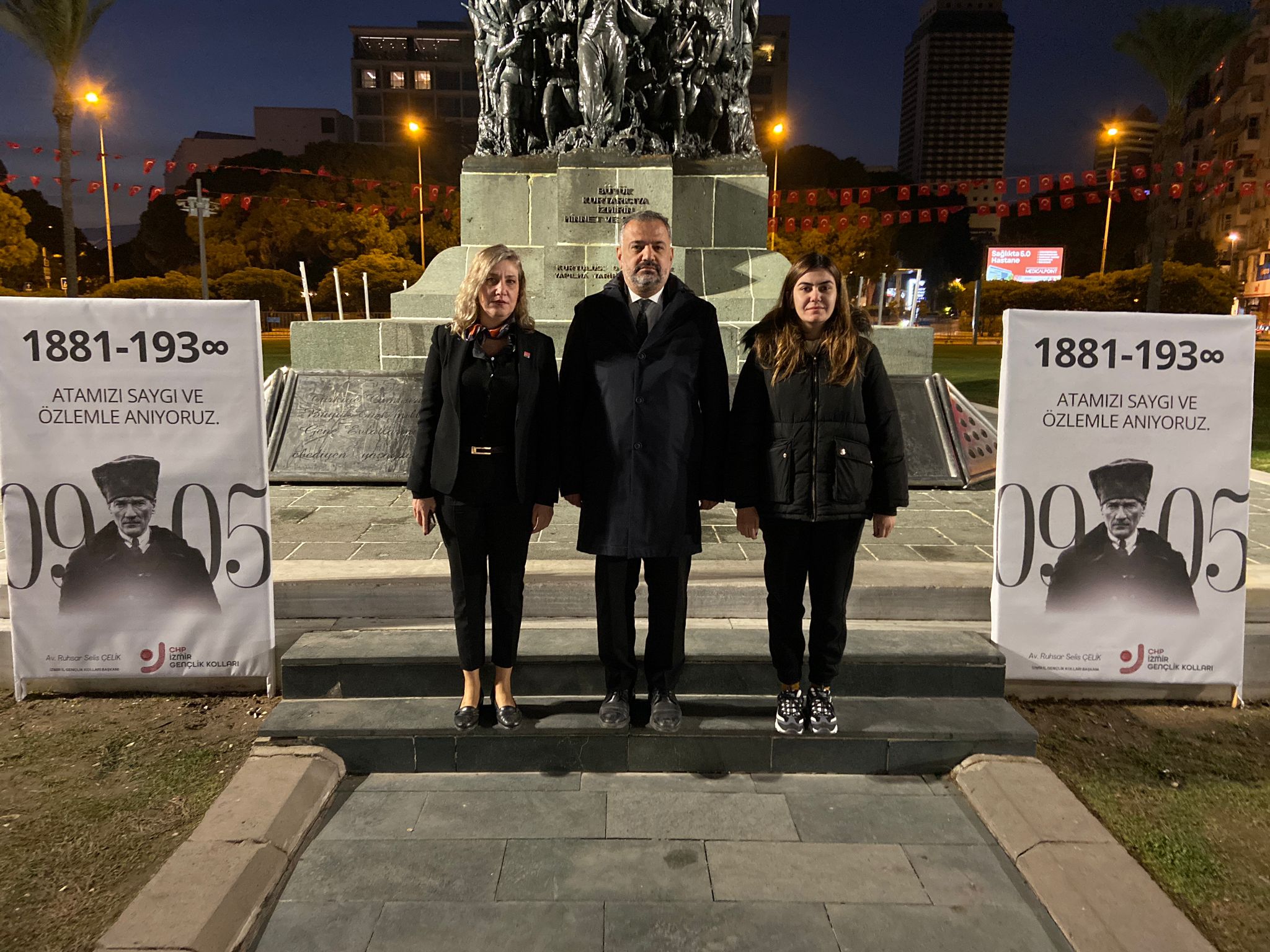 CHP Izmirden Nobet ve Celenk Sunumu 15