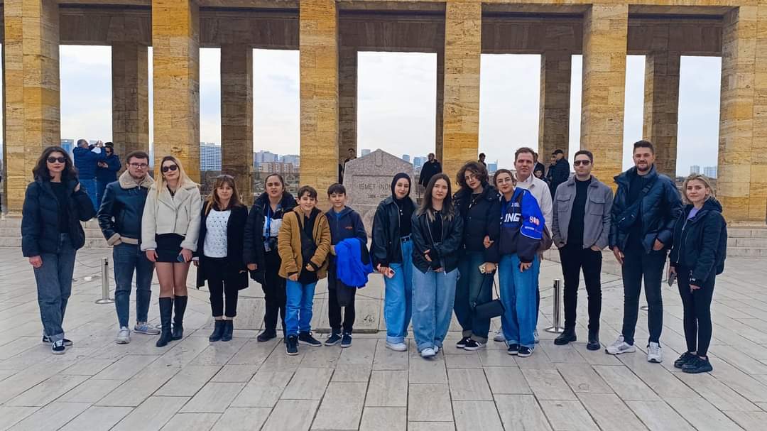 Nallıhan Gençlerinin Anıtkabir Ziyareti