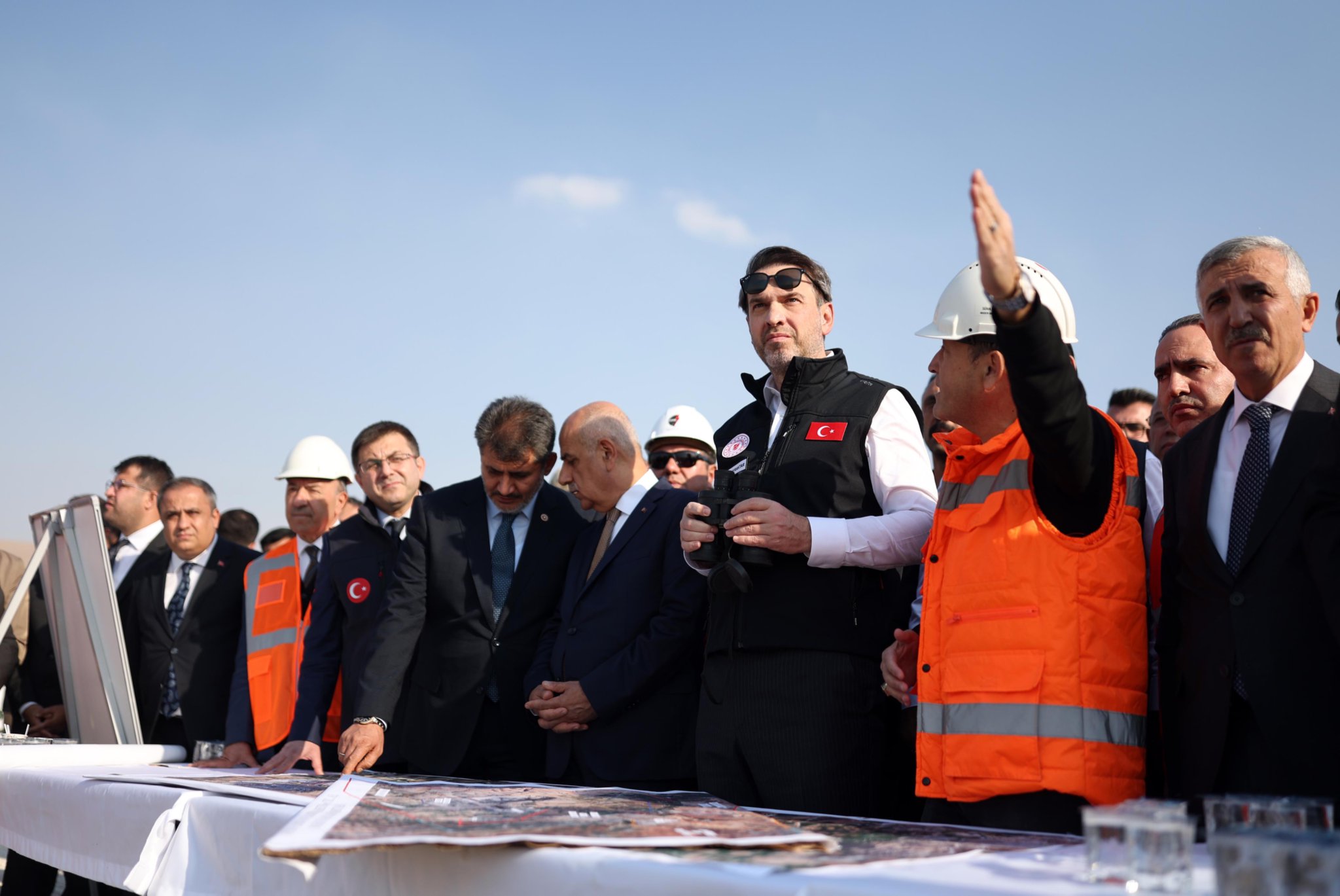 Bakan Bayraktar, Afşin-Elbistan Termik Santrali ve Kışlaköy Linyit Sahası’nı Ziyaret Etti