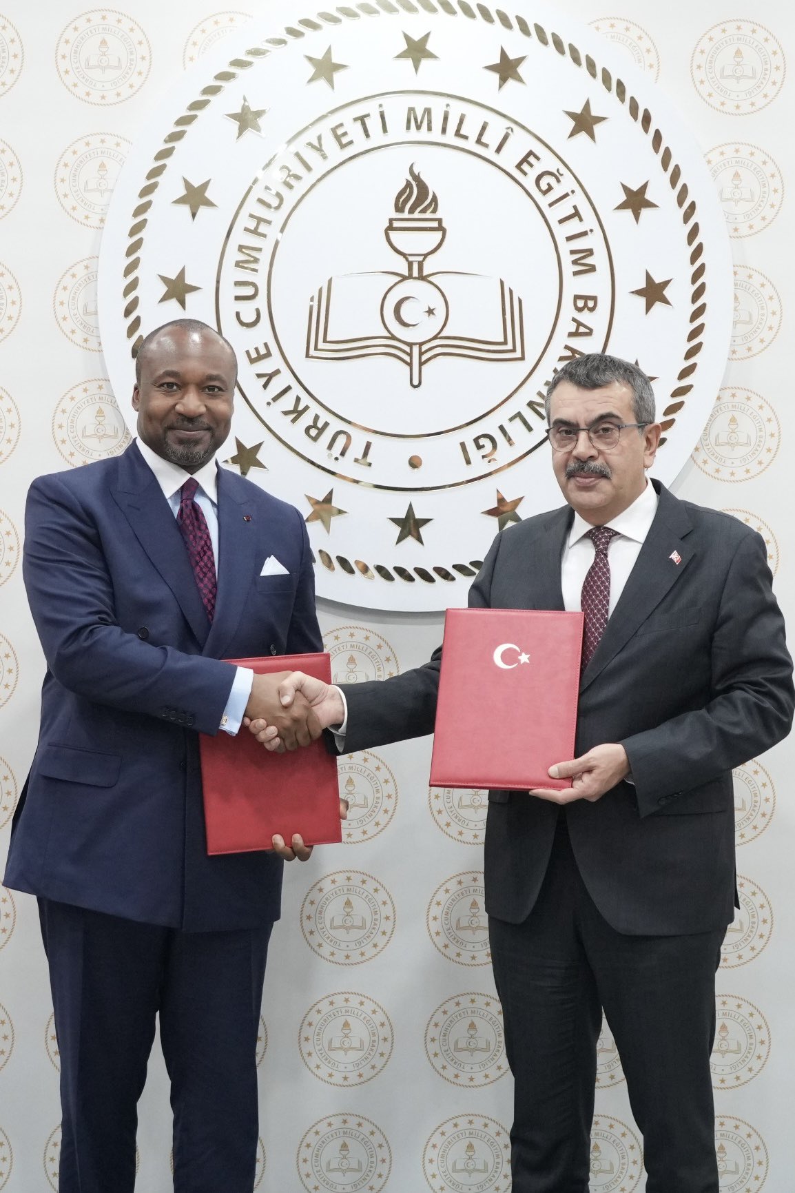 Türkiye Cumhuriyeti ve Kongo Cumhuriyeti Arasında “Eğitim İş Birliği Anlaşması” İmzalandı