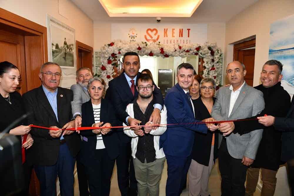 Çiğli Kent Lokantası kapılarını açtı