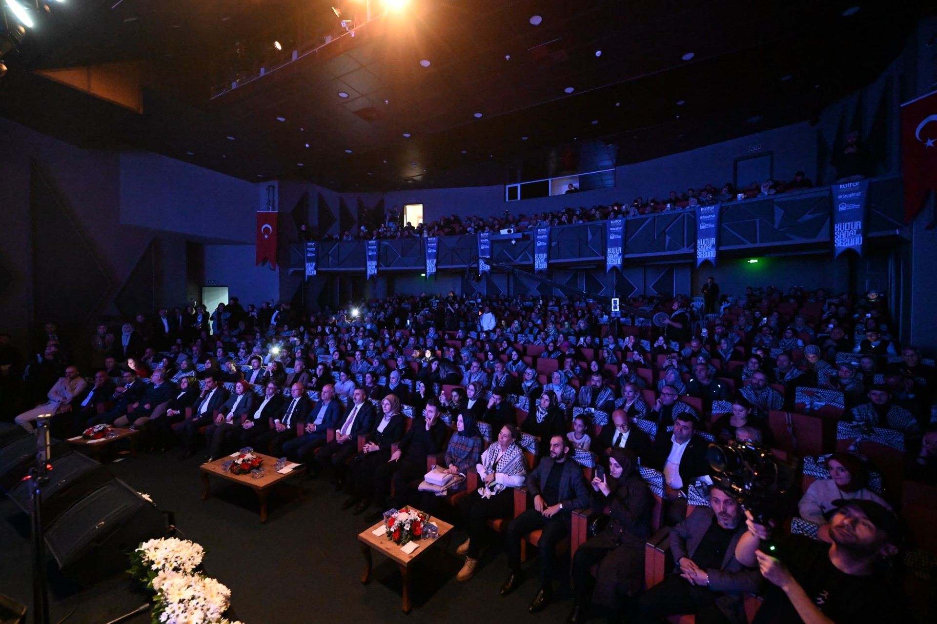 YILDIRIM’DA ‘İNSANLIK ADINA’ KÜLTÜR SANAT SEZONU BAŞLADI