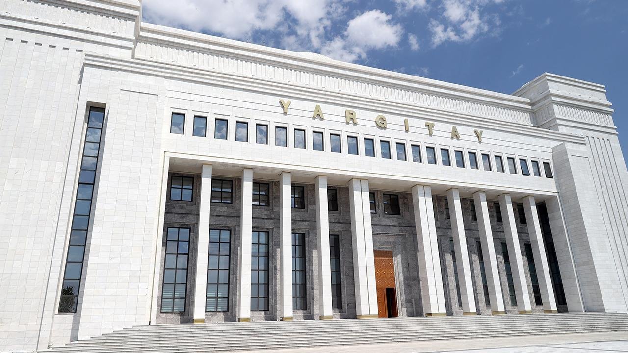 Yargıtay'dan Sahte Hesaplara Ağır Ceza: 2 Yıl 1 Ay Hapis Onandı