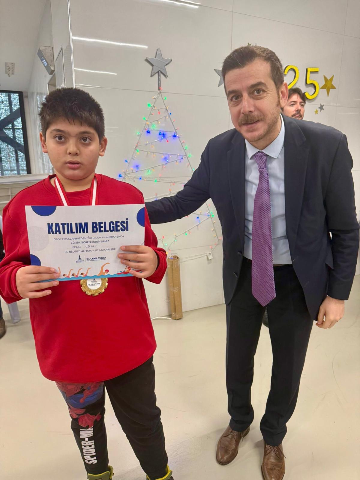 Özel çocuklar yeni yıla başarı mutluluğuyla giriyor