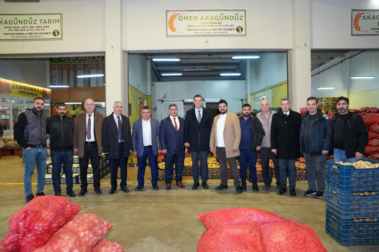 Başkan Zeyrek Hal Esnafı ile Bir Araya Geldi