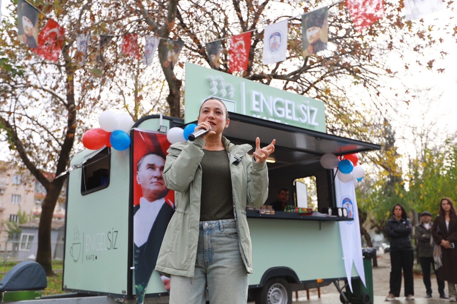 "Efes Selçuk’un engelsiz gençleri çalışacak, Efes Selçuk sahip çıkacak: Engelsiz Kafe Efes Selçuk’un hizmetinde"