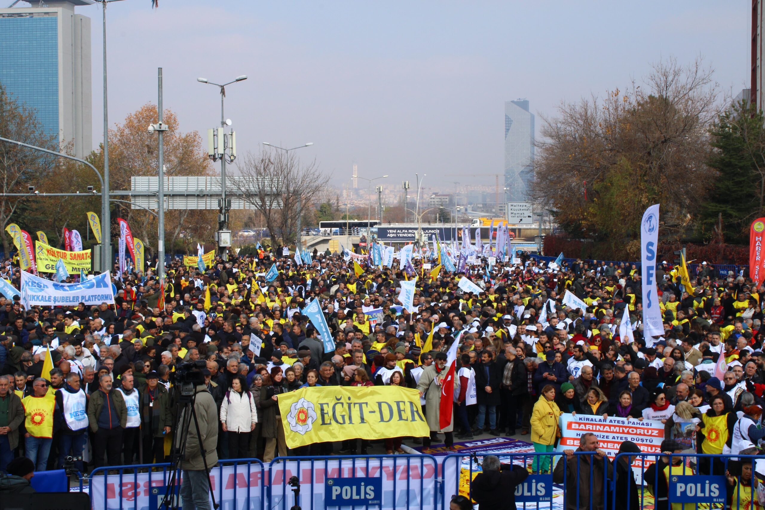 29 Kasım günü Kesk'in düzenlediği protestoya binlerce kişi katılmıştı.