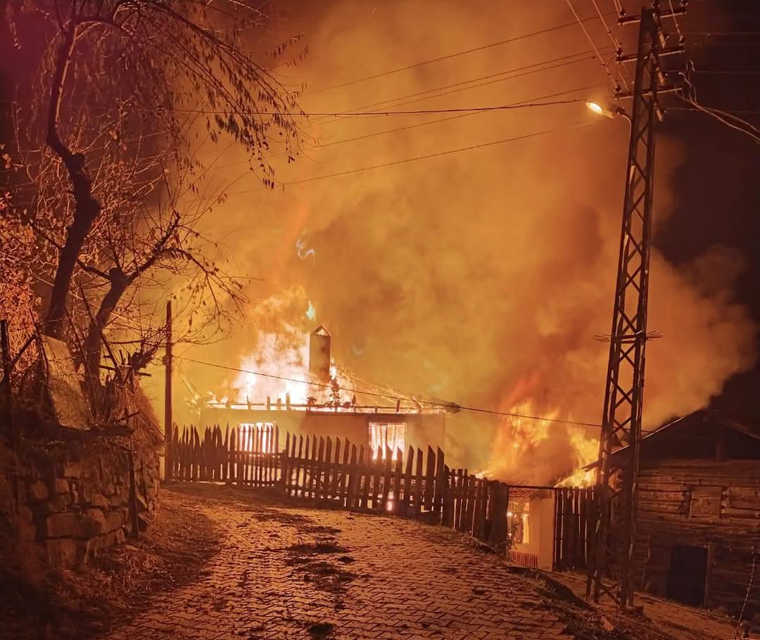 Nallıhan da Ev Yangını Korkuttu