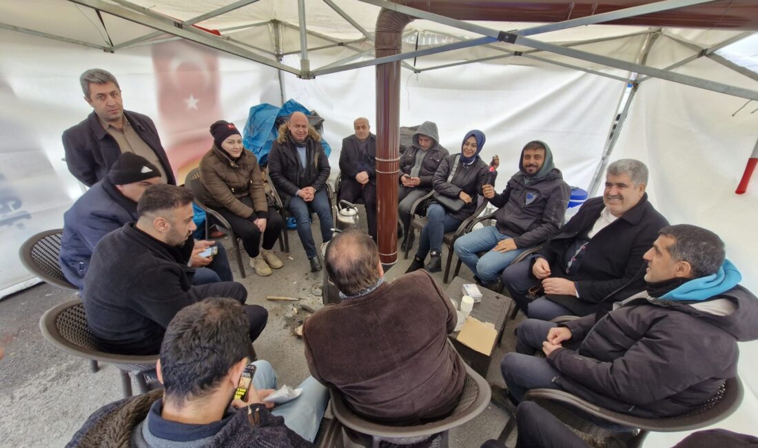 Emekçilerin kararlı mücadelesi, dondurucu