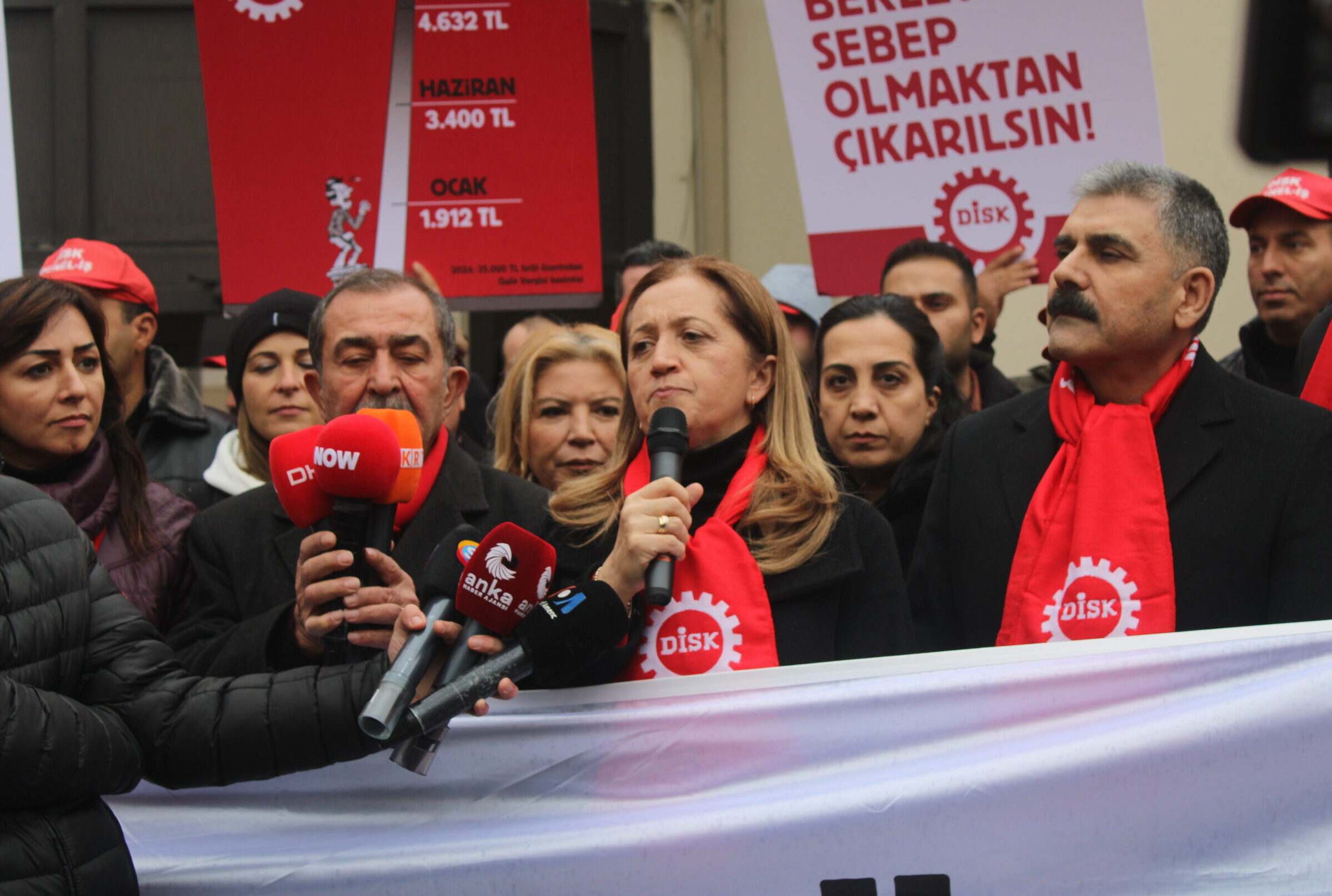 DİSK: "Bu Yıl Asgari Ücretlinin Cebinden 7500 Lirası Çalındı"