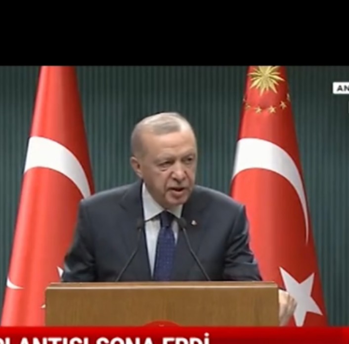 Cumhurbaşkanı Recep Tayyip Erdoğan, Cumhurbaşkanlığı Kabinesi’nin 2024 yılındaki son toplantısının ardından önemli açıklamalarda bulundu.