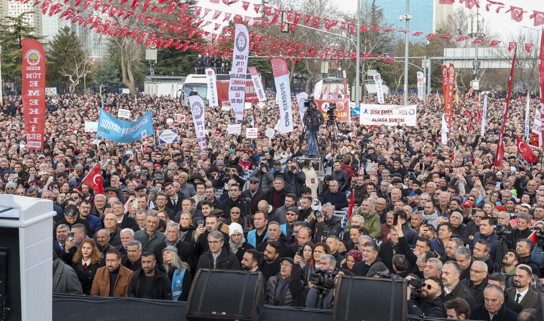 SENDİKALARI ÜRETİMDEN GELEN GÜÇLERİNİ