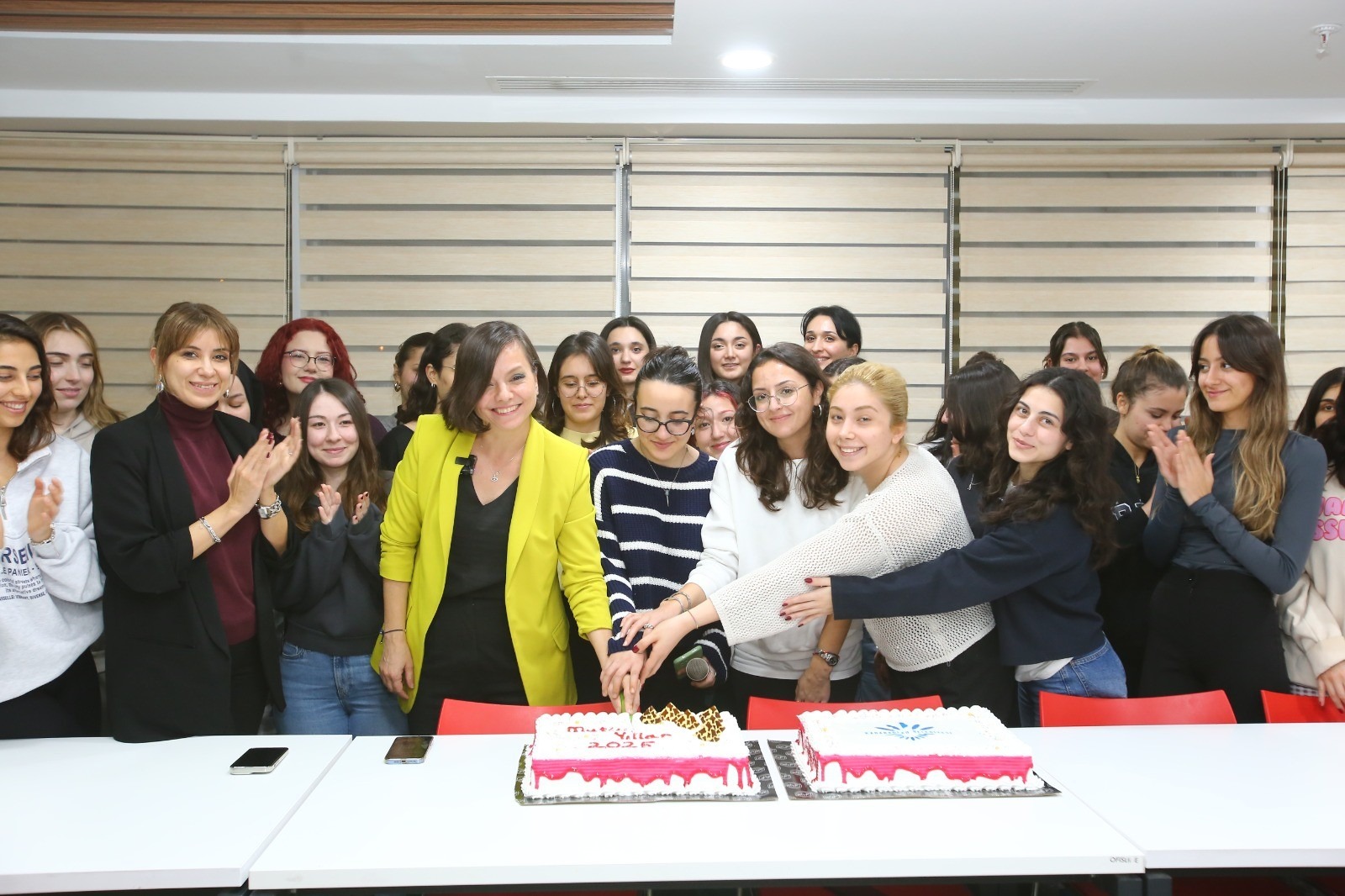 Başkan Kınay, “Karabağlar Ailesinin” yeni yılını kutladı.