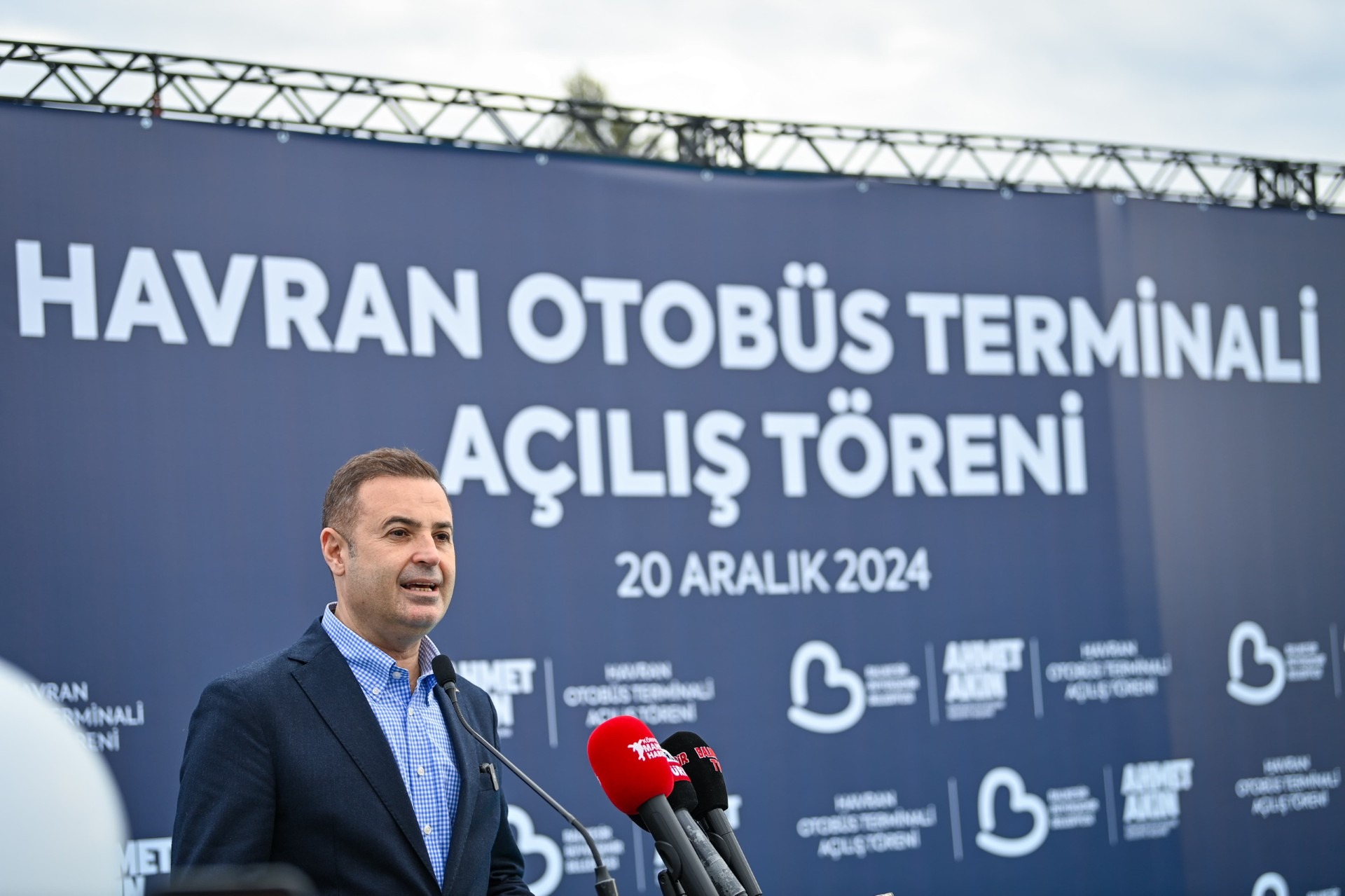 Havran’ın çehresi değişiyor .Yeni Otobüs Terminali ve On On Kafe açıldı