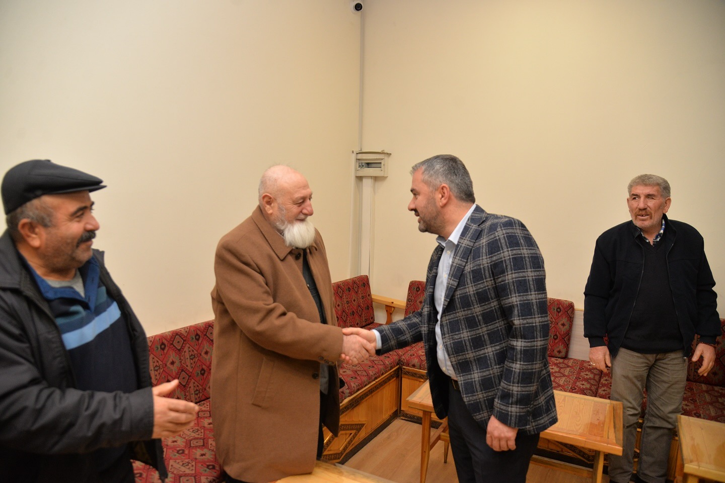 Başkan Ertuğrul Çetin’den Dede-Torun Evlerine Ziyaret