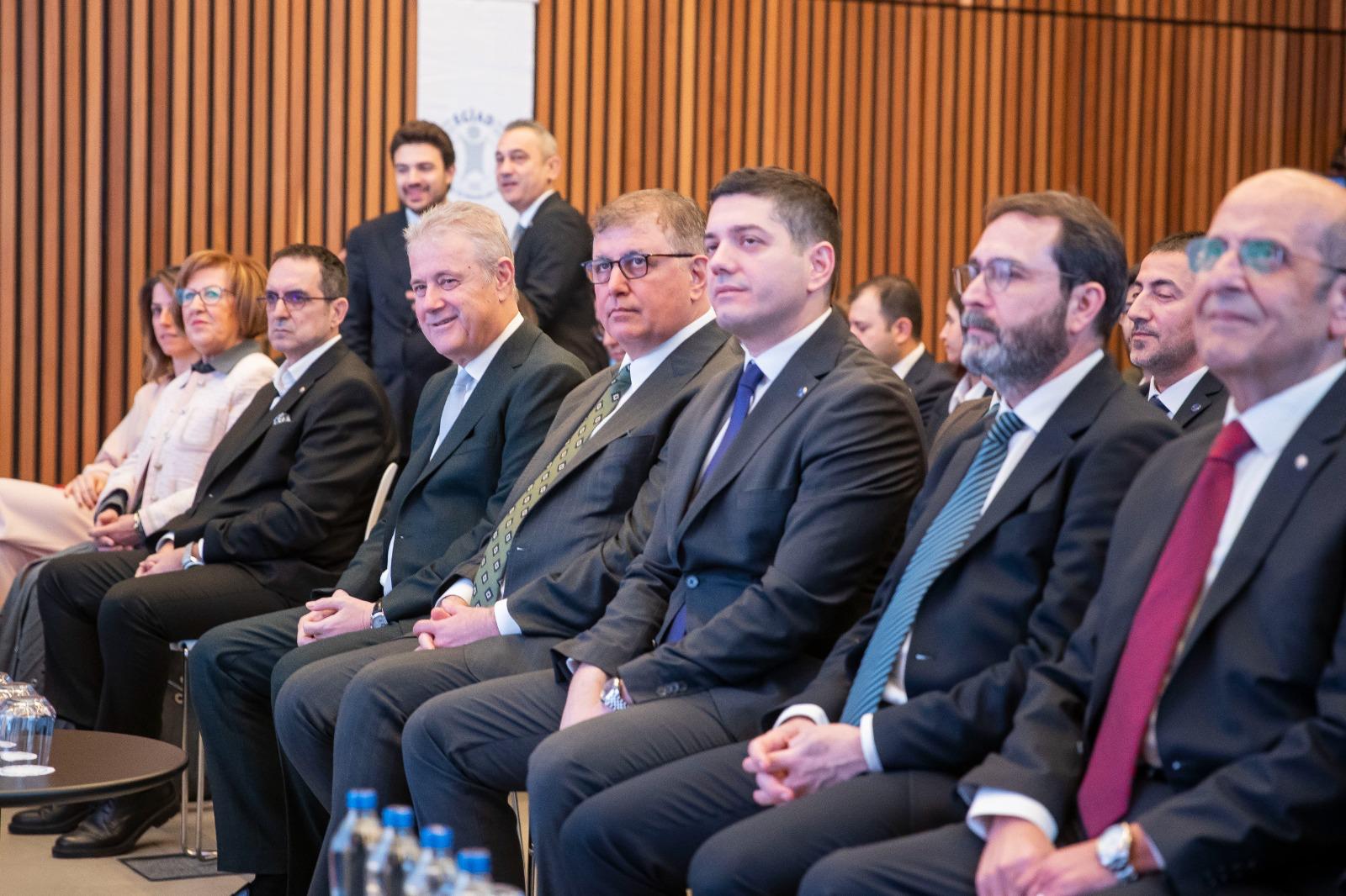 Başkan Dr. Cemil Tugay: Umudumuz gençler