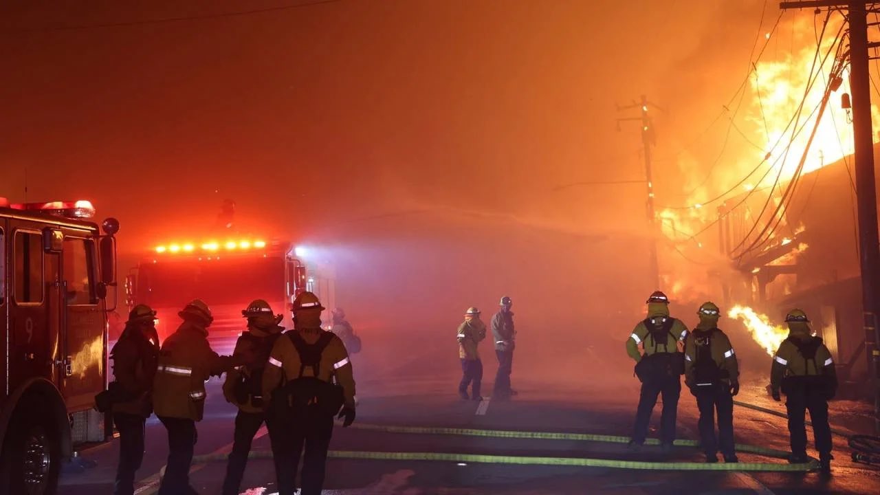 ABD Yangını Durduramıyor: Los Angeles’ta 10 Can Kaybı!