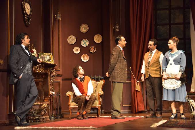 Pursaklar Belediyesi'nden "Fare Kapanı" Tiyatro Gösterisi Büyük İlgi Gördü