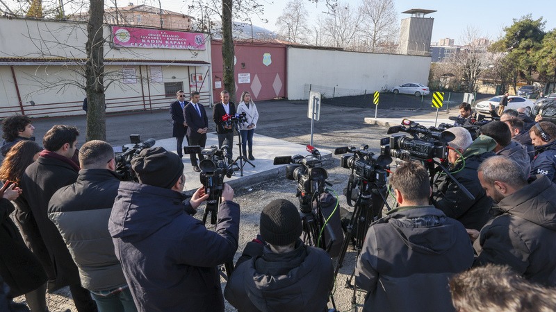 Cumhuriyet Halk Partisi Genel Başkanı Özgür Özel: “Turpun Büyüğü Sandıkta Erdoğan!”