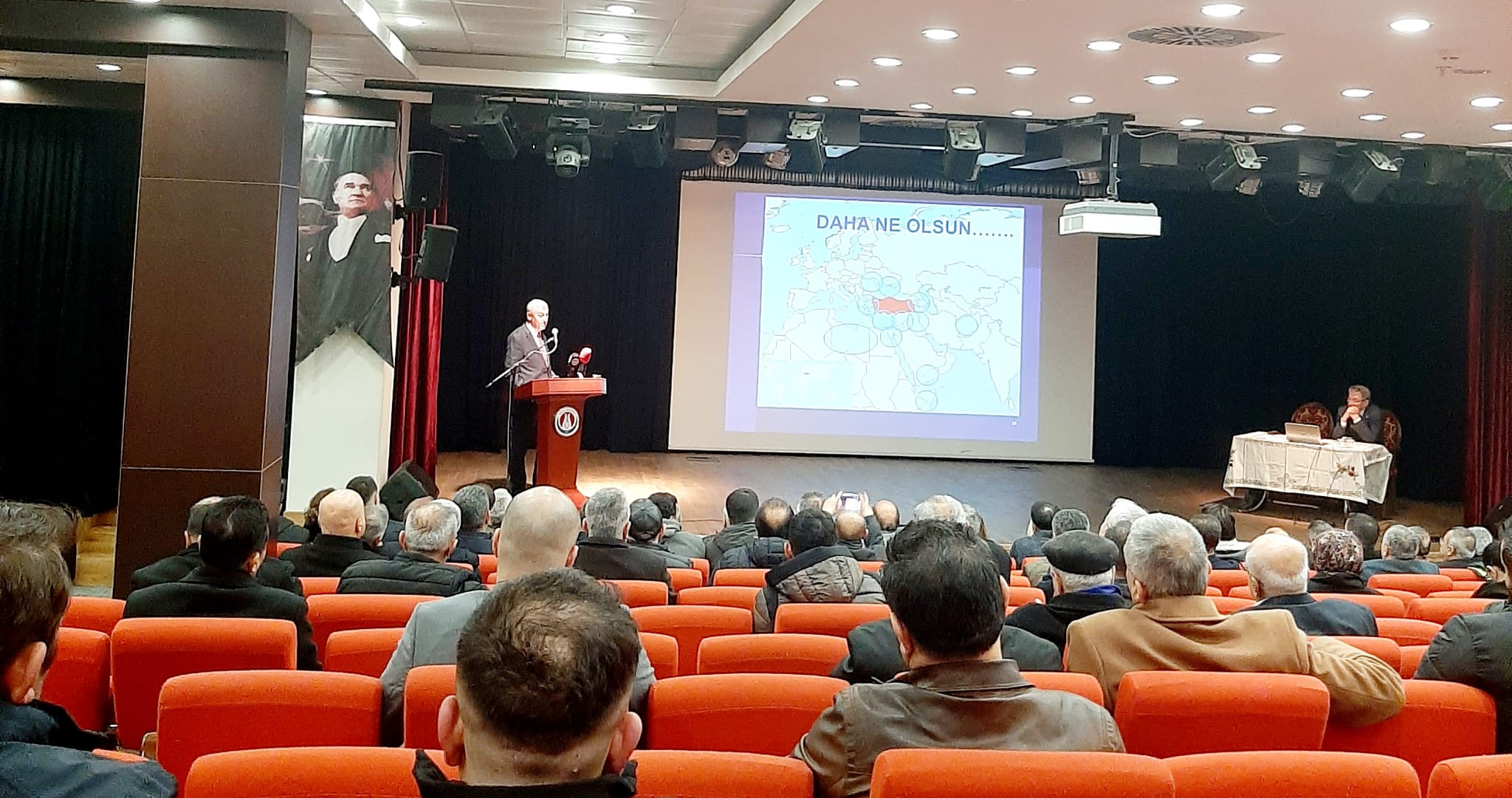 Sincan’da Suriye Gelişmeleri Üzerine Önemli Konferans Gerçekleşti