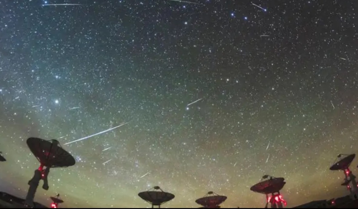 2025’in İlk Meteor Yağmuru: Quadrantidler Gökyüzünde Şov Yapıyor