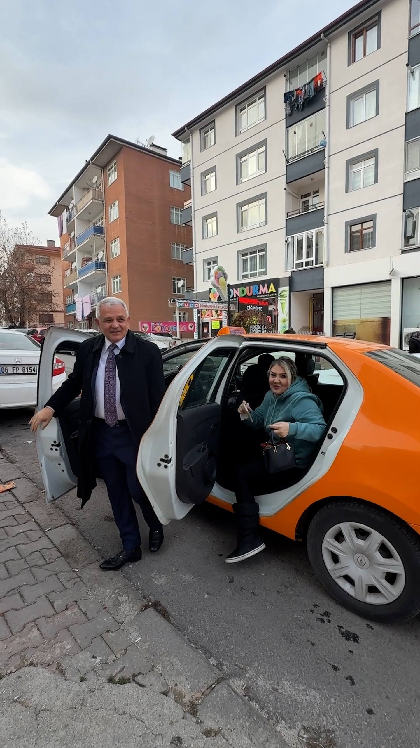 Başkan Şahin Taksi Direksiyonunda: İlçenin Nabzını Taksiden Tuttu