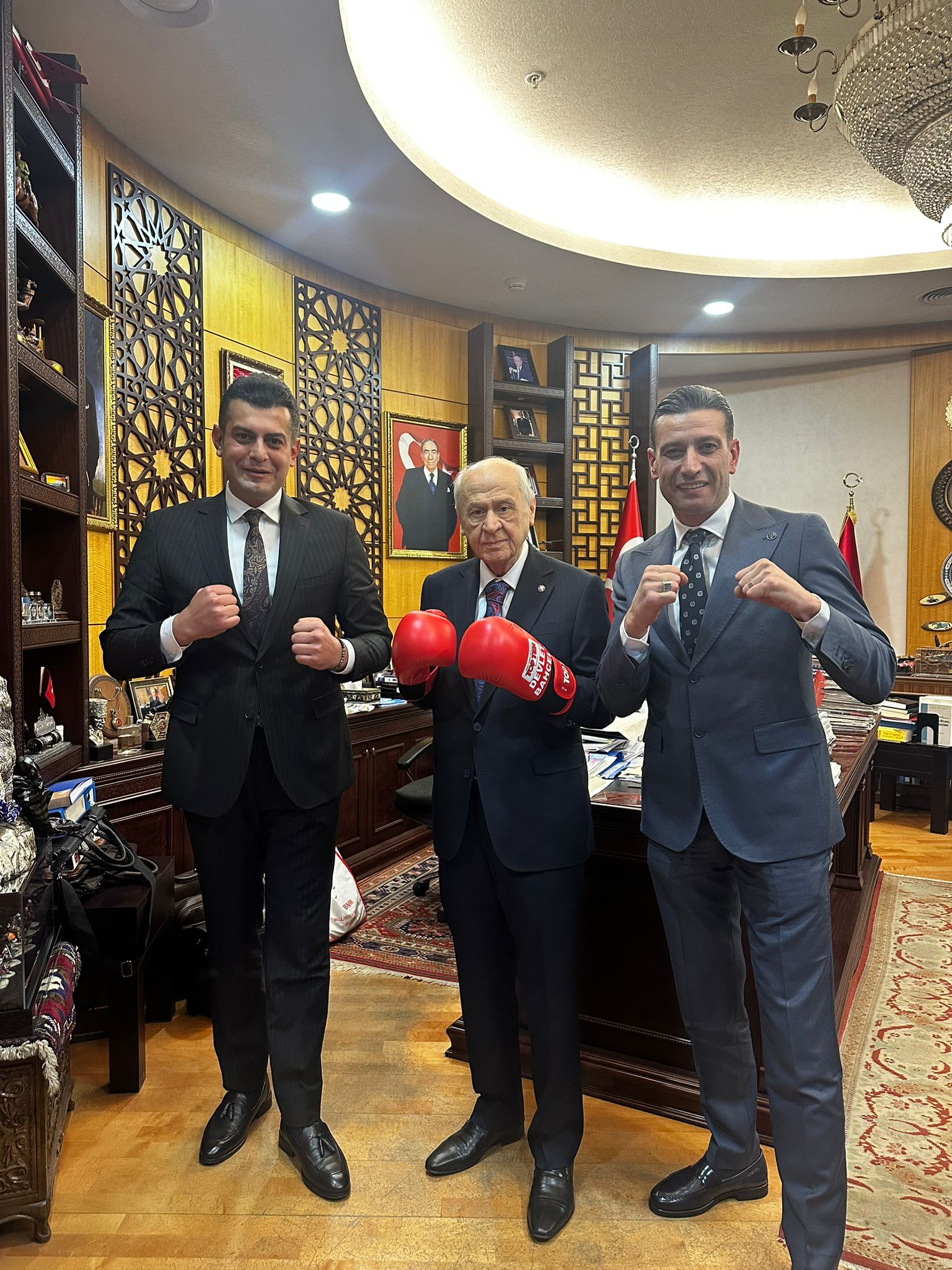 Türkiye Boks Federasyonu Başkanı Suat Hekimoğlu’ndan Devlet Bahçeli’ye Anlamlı Ziyaret