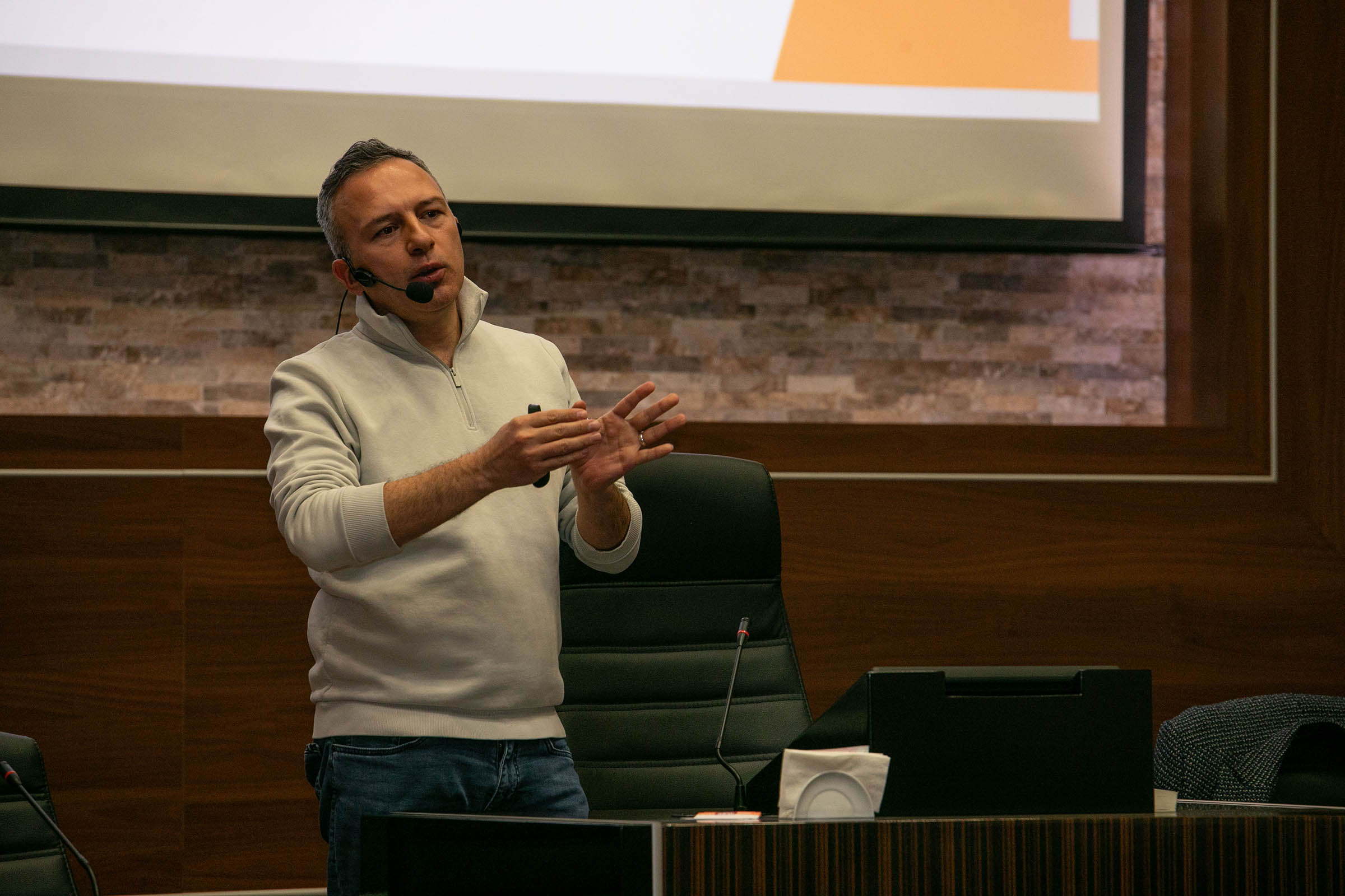 Keçiören Belediyesi’nden Öğrencilere Teknoloji Bağımlılığı Eğitimi