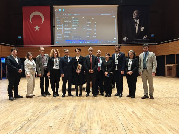 İZMİR KENT KONSEYİ GENEL KURULUNDA YÜRÜTME KURULUNA SEÇİLENLER BELİRLENDİ.